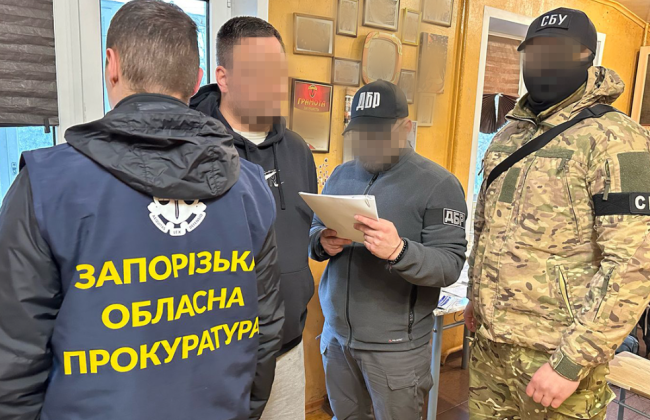 Взятка в $3 тысячи за закрытие уголовного производства – подозревают полицейского из Запорожья