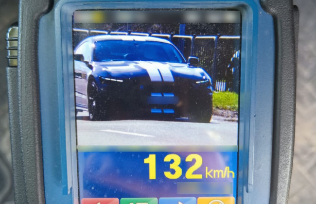 В Киеве патрульные «на горячем» поймали любителя скоростной езды — мчал 132 км в час