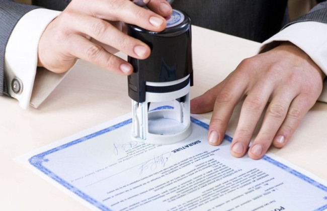 Украинцам напомнили особенности оформления доверенности за границей