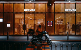 Hermes обогнал Moët Hennessy Louis Vuitton и стал самой дорогой люксовой компанией