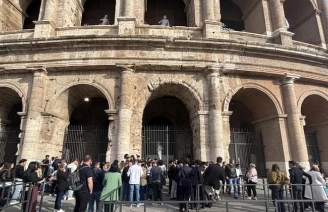 Туристов не пустили в Колизей из-за вице-президента США, который так и не пришел