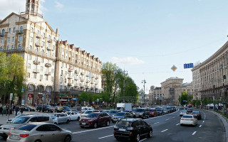 На Крещатике частично ограничат движение транспорта на неделю