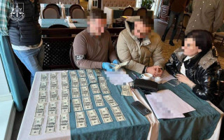 Дом, авто, земля и лодка – экс-таможенник предстанет перед судом за «неизвестное» имущество на 12 млн гривен