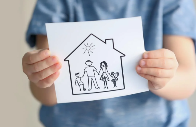 После усыновления можно изменить дату и место рождения ребенка — однако есть ограничения