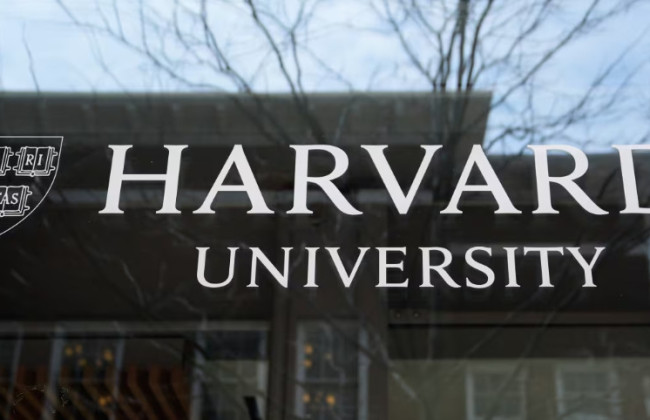 Гарвард подал в суд на администрацию Трампа из-за заморозки финансирования