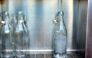 В Киеве впервые сдали в аренду места для водоматов через аукционы