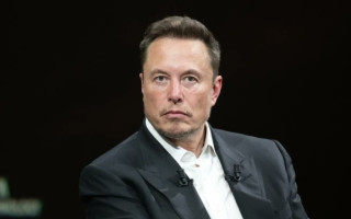 Илон Маск сократит свою работу в DOGE из-за обвала доходов Tesla