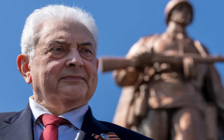 В Германии пригрозили выдворить посла РФ в случае попытки посетить мемориал 9 мая