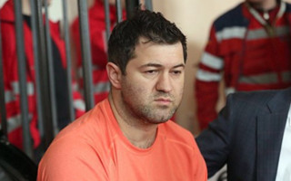 ВАКС взял под стражу экс-главу ГФС Романа Насирова и увеличил размер залога