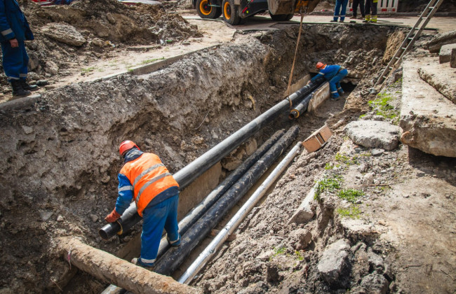 У Києві замінюють теплові мережі, яким уже понад 50 років