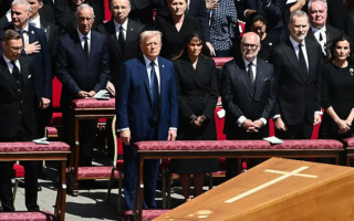 Зеленский, Трамп и Байден нарушили дресс-код на похоронах Папы Римского Франциска в Ватикане, — The Daily Mail