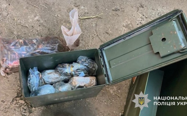 Более 700 патронов и гранаты — в Днепре задержали мужчину с арсеналом оружия