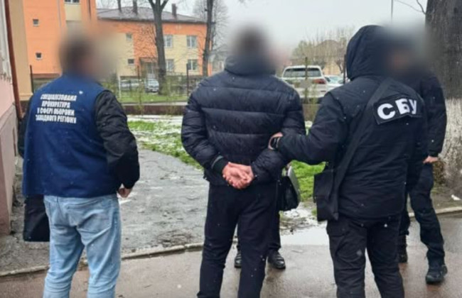 На Буковине разоблачили бывших сотрудников ТЦК на схеме продажи «службы в тылу» за $6000