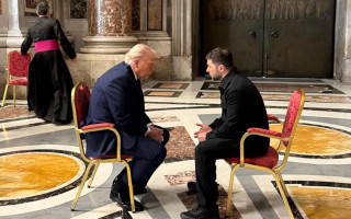 Дональд Трамп настаивал на личной встрече с Владимиром Зеленским в Ватикане, — Майкл Уолтц