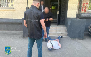 30 тисяч доларів за перетин кордону з Молдовою — у Києві затримали одного з організаторів