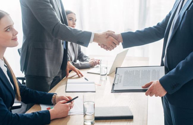 В Гоструда рассказали, как правильно принять на работу руководителя предприятия