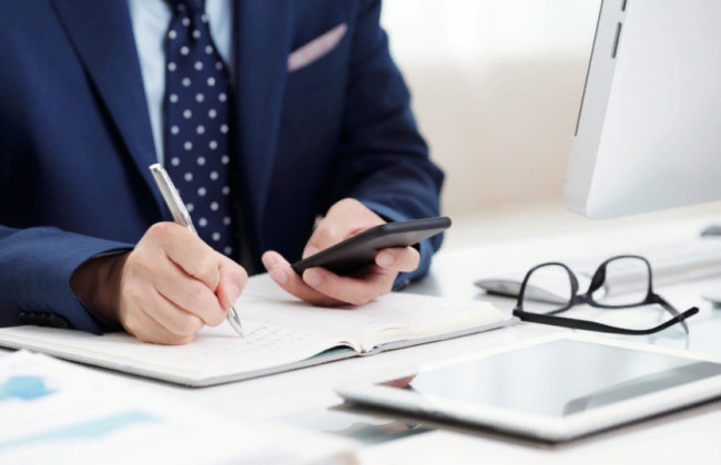 Физлицо, осуществляющее независимую профессиональную деятельность, сменило рабочее место — какие документы нужно предоставить в ГНС