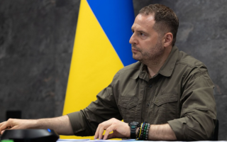 РФ повинна припинити блокувати мирні зусилля Трампа, які підтримує Україна — Андрій Єрмак