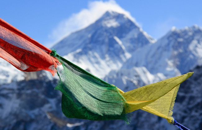 Непал меняет правила для покорителей Эвереста: допуск – только для опытных