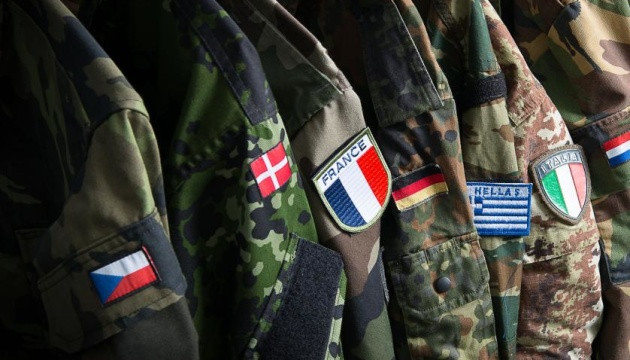 Европе будет трудно найти даже 25 000 военных для «сил сдерживания» в Украине, — Times