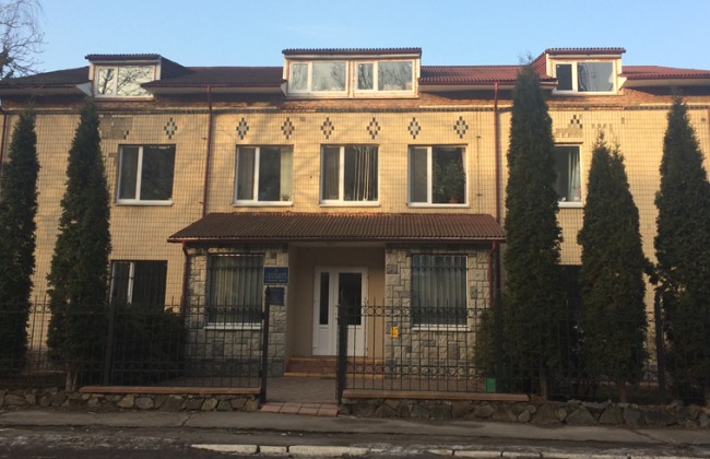 Судья Игорь Ратушняк временно отстранен от осуществления правосудия