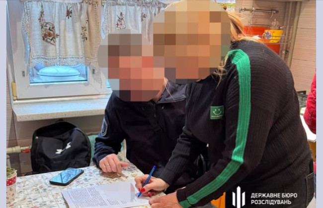 В Одесской области будут судить правоохранительницу, которая способствовала вывозу уклонистов за границу на собственном авто