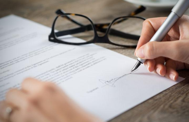 Завещание с условием – как украинцам передавать наследство по собственным правилам