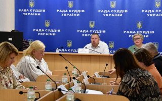 РСУ не змогла сформувати робочу групу, щоб з’ясувати, що відбувається у Комінтернівському райсуді