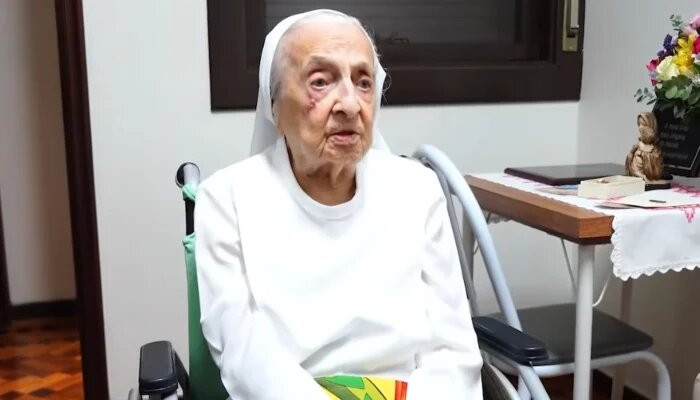 Померла найстаріша людина на Землі — бразильська черниця Іна Канабарро