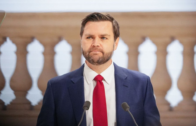 Между позициями Украины и РФ пропасть, мы будем вести переговоры о мире еще следующие 100 дней, — вице-президент США Вэнс