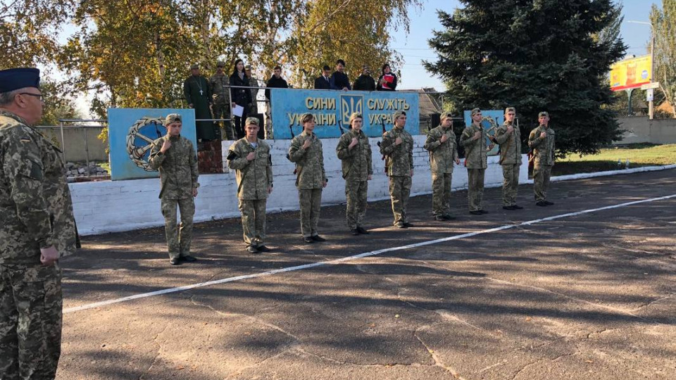 Военнослужащие в возрасте 18–25 лет получат право на обучение без отрыва от службы —  Кабмин внес законопроект