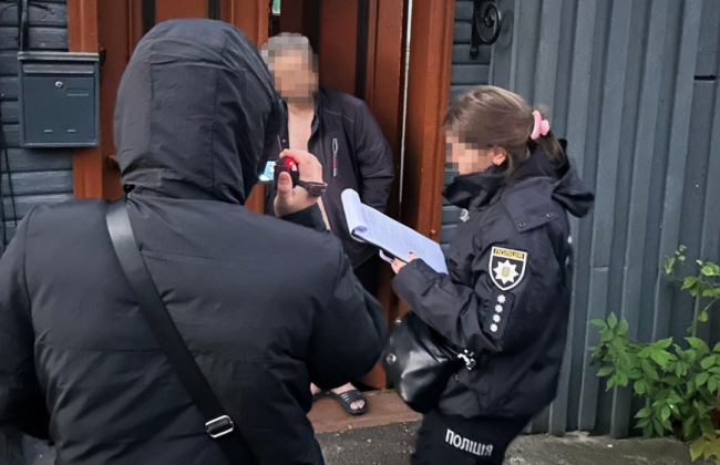 В Полтаве будут судить преподавателя вокала, который насиловал детей, приходивших к нему на занятия