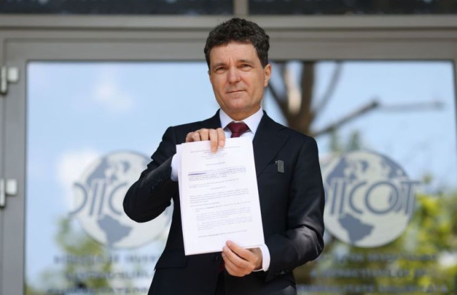 Кандидат в президенты Румынии подал в суд на конкурентку