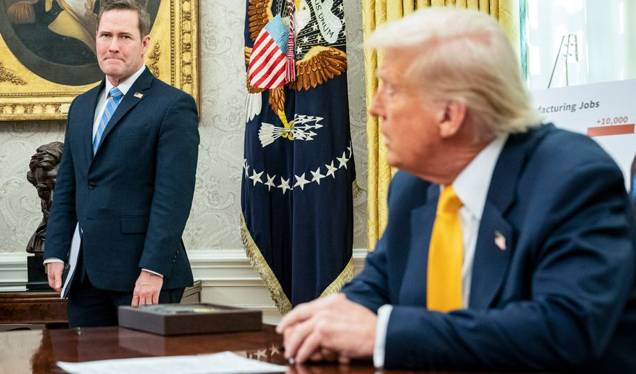 Волц обсуждал с Нетаньяху военные планы против Ирана, чем разозлил Трампа – The Washington Post