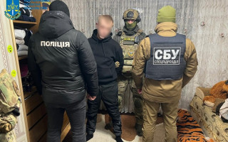 У Хмельницькому судитимуть чоловіка, який вимагав у знайомої 10 тисяч, а потім зґвалтував її