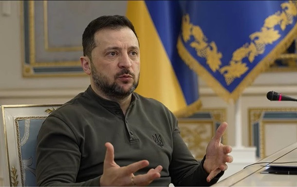 Зеленский заявил, что депутатам, настроенным не голосовать за соглашение по недрам, стоит отменить визы в США