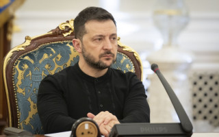Зеленский после ночных обстрелов: если прекращение огня, то не в праздники россиян, а на каждый день