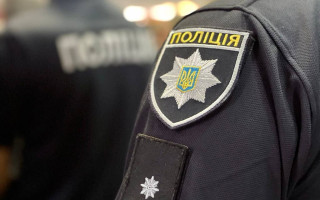 На Одещине женщина подстрелила 9-летнюю дочь из пневматической винтовки, когда отпугивала воробьев