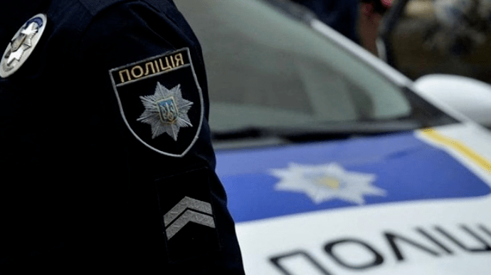 Поліція знайшла та повідомила про підозру чоловіку, який забив до смерті собаку на Закарпатті