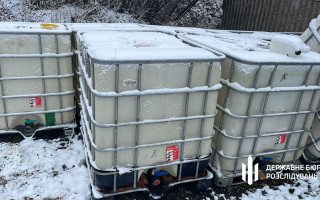 На Львівщині судитимуть шістьох крадіїв пального з військової частини