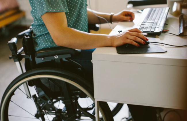 В Гоструда объяснили, как предоставляется основной ежегодный отпуск лицам с инвалидностью