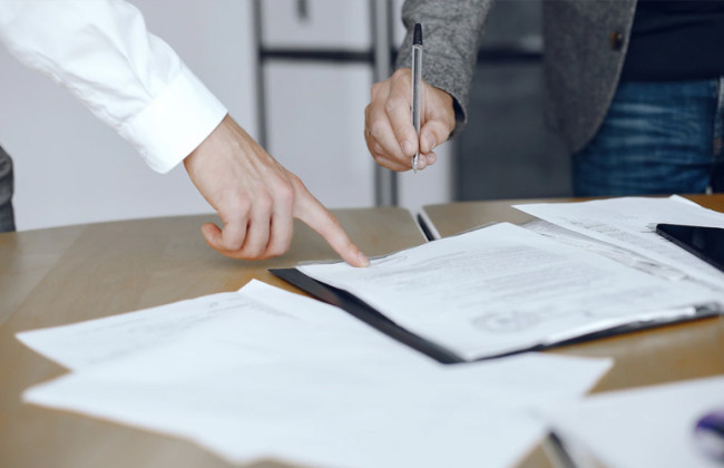 Разведенная женщина воспитывает ребенка с инвалидностью - имеет ли право отец ребенка на дополнительный отпуск