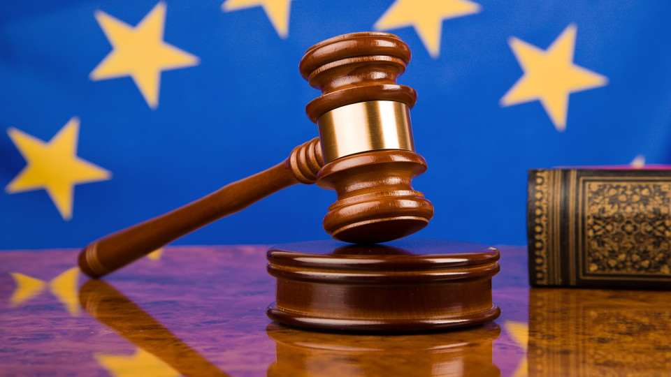 На украинский язык переведена общая информационная справка, касающаяся практики ЕСПЧ и Суда справедливости ЕС по массовому наблюдению