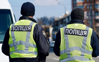 У чоловіків, яких суд тимчасово обмежив у праві керування авто за позовом ТЦК, поліція вилучатиме посвідчення водія – законопроект Кабміну