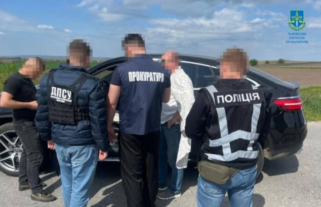 12 000 долларов за незаконное пересечение границы через реку — раскрыли схему