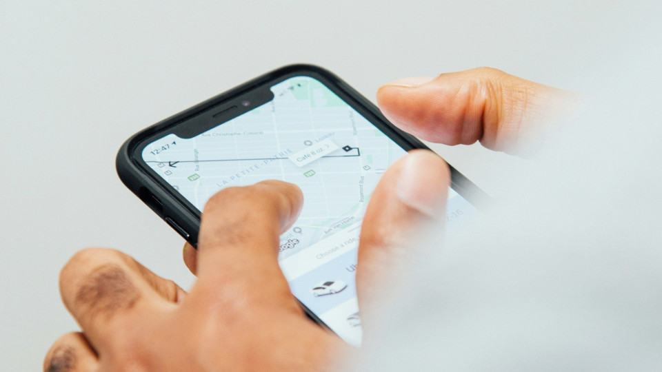 Uber та китайська Pony AI запускають безпілотні таксі на Близькому Сході