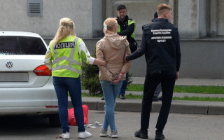В Сумах задержали мать, которая пыталась продать новорожденного ребенка за $30 тыс