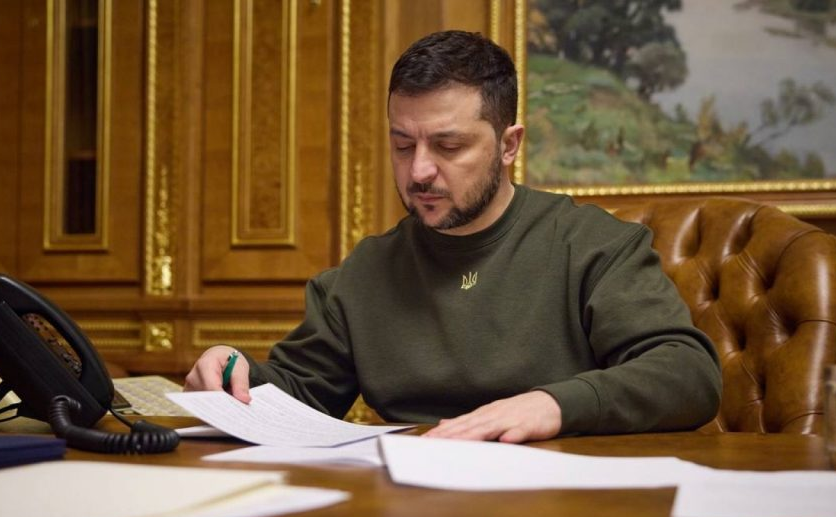Владимир Зеленский присвоил звание Герой Украины главе СБУ Василию Малюку