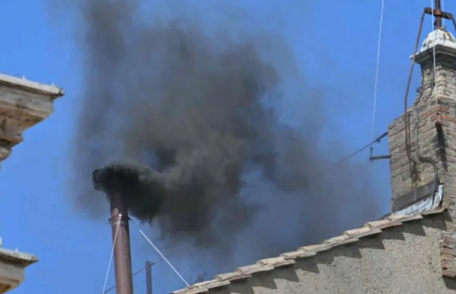 Нового Папу Римського не обрали з другої спроби