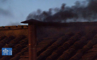 Конклав не смог избрать нового Папу Римского с первой попытки